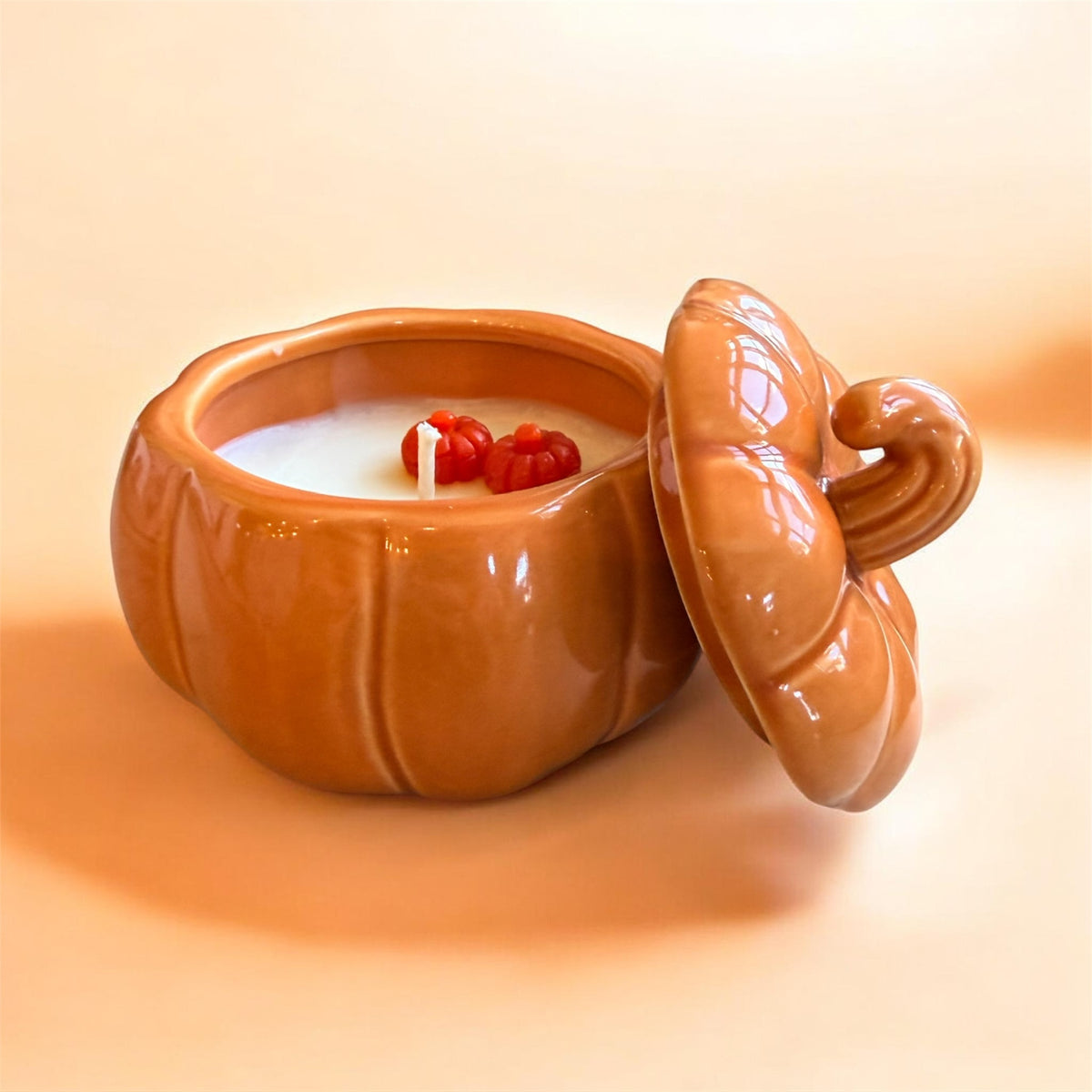 7oz Ceramic pumpkin candle